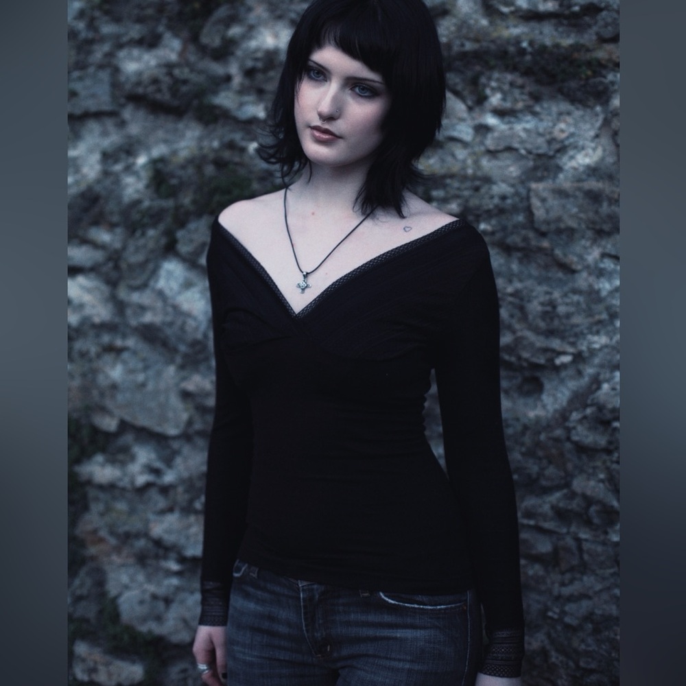 Y2K Goth Black Lace Top XS/S | French Vintage Long Sleeve Tee